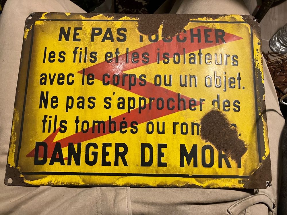Ancienne affiche (NE PAS TOUCHER) (Gebraucht) in Domdidier für CHF 26 ...