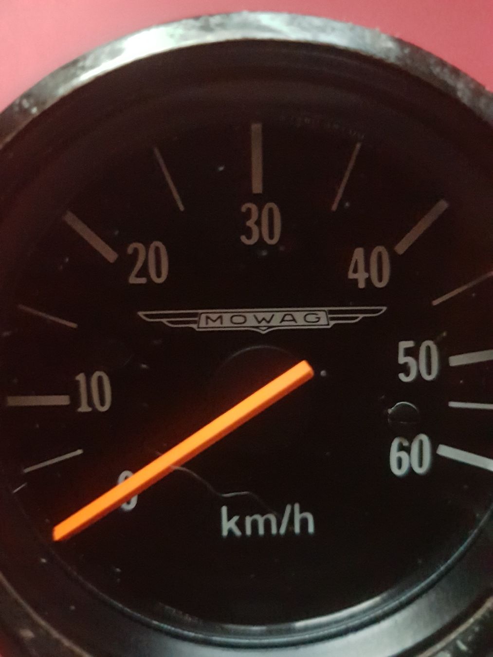 Mowag Autres accessoires p. véhicule: MOWAG Tacho – Défectueux à Altnau par samira41