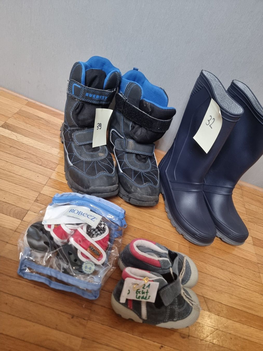 Scarpe per ragazzi: Schuhe Baby bis Kleinkind – Usato da Hettlingen venduto da Combe24