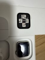 Apple Watch SE 2024 GPS 40mm aluminium - Reparatur benötigt