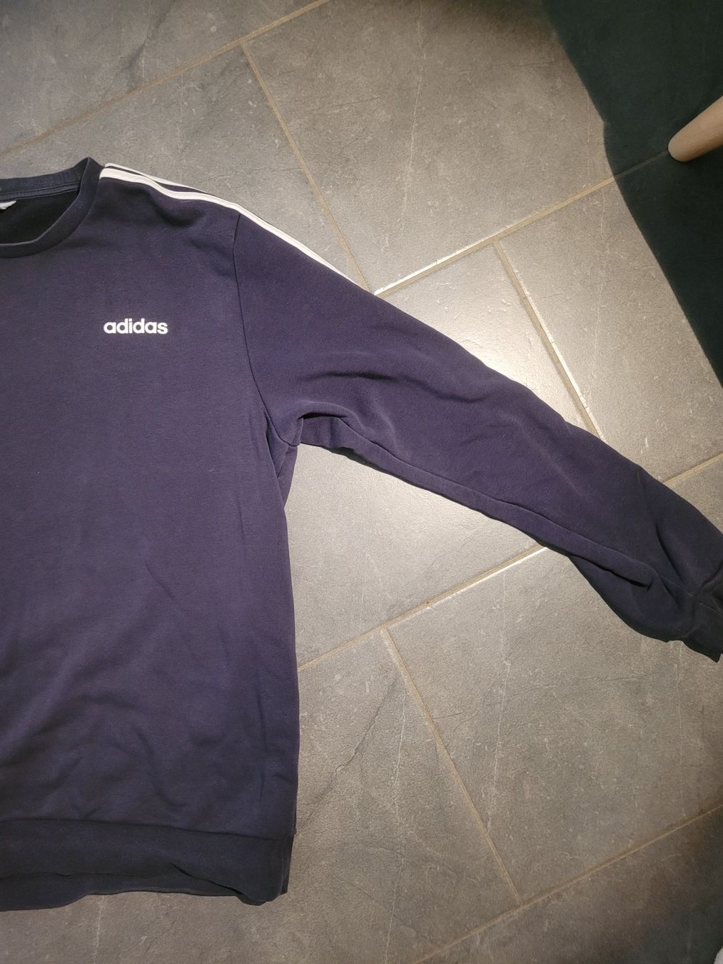 Adidas Pullover & Sweatshirts: Ab 1 CHF Adidas Pullover Grösse L – Gebraucht aus Dübendorf von Saturnin35 2