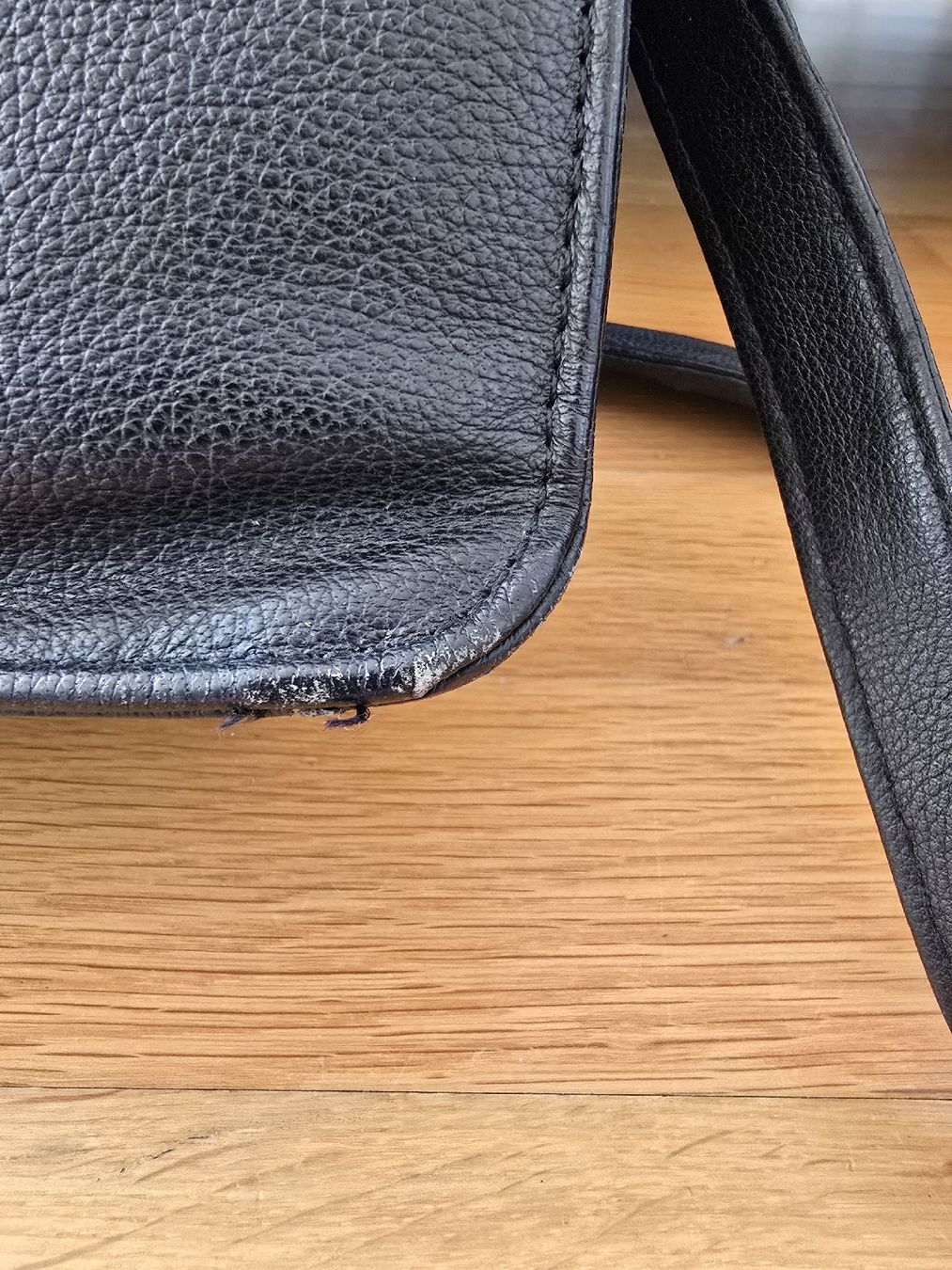 Koffer & Taschen: Aktentasche aus Leder in schwarz – Gebraucht aus Baar von CorinnaFe 8