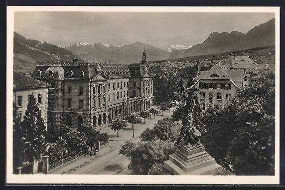 Cartoline postali: Chur, Fontanadenkmal mit Strassenpartie – Usato da Berlin venduto da bartko-reher