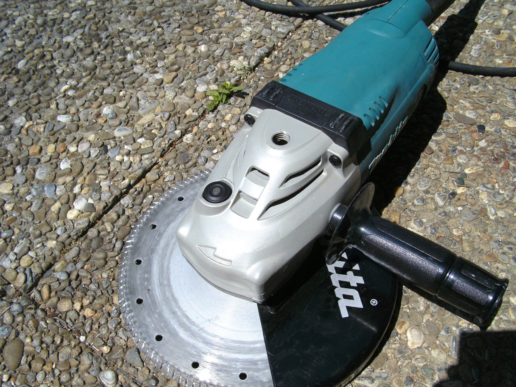 Makita Tutte le macchine: Makita Meuleuse d'angle 230mm – Usato da Pully venduto da kappagamma 4