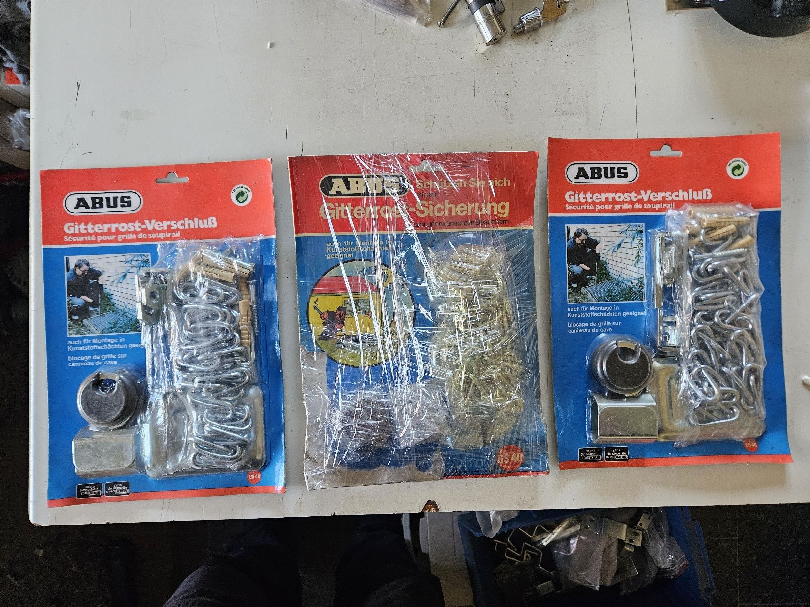 Ferramenta: ABUS GS40 Gittersi. 3 Stk. Neu-Top Zustand! – Nuovo (secondo la descrizione) da Oberburg venduto da znas