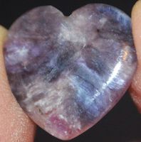Cabochon L-1822 – Charoit Edelstein Herz 19x19mm