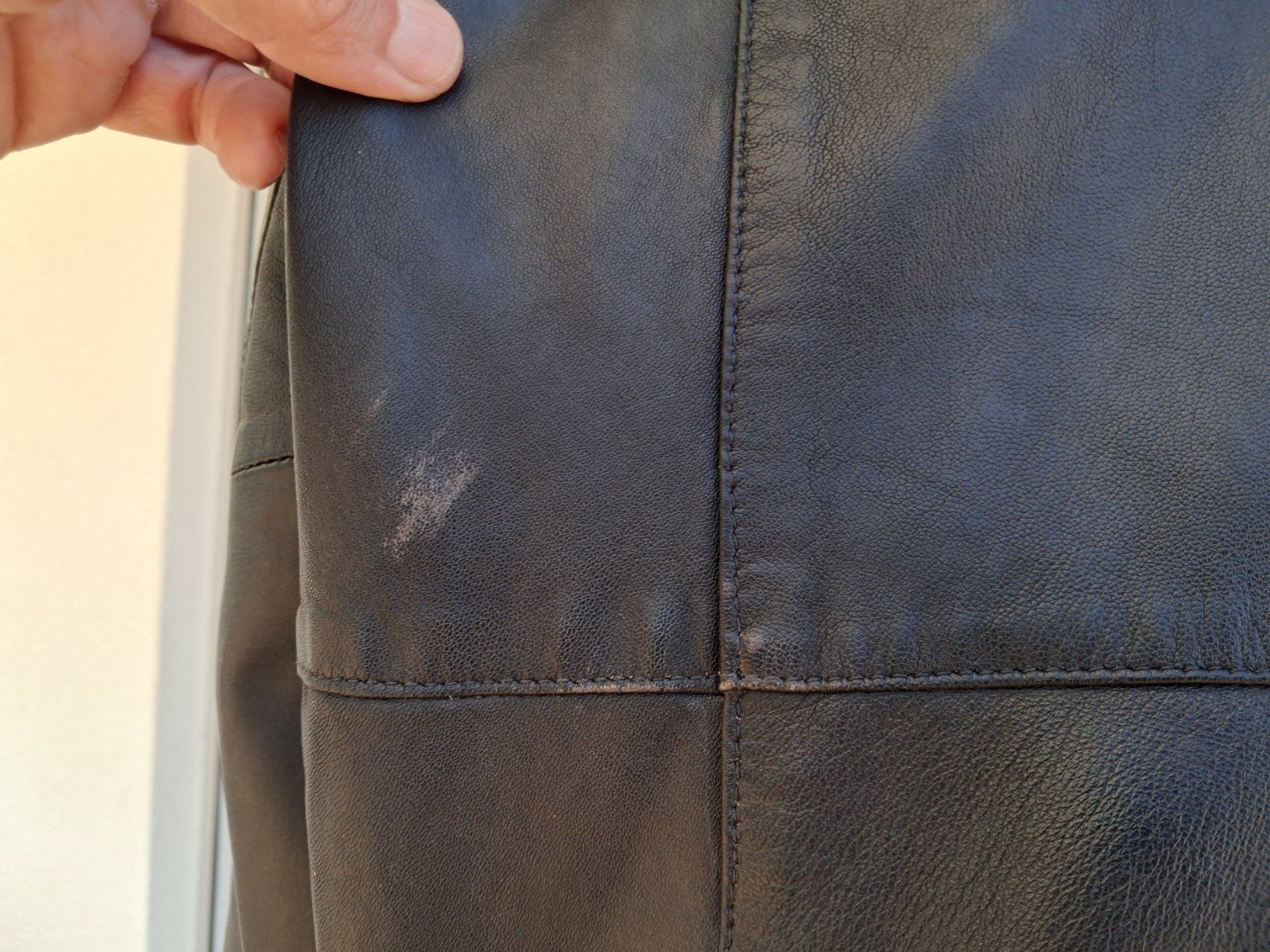Jack & Jones Giacche: Schwarze Lederjacke Jack&Jones Grösse L – Usato da Pfäffikon ZH venduto da Maluk 3