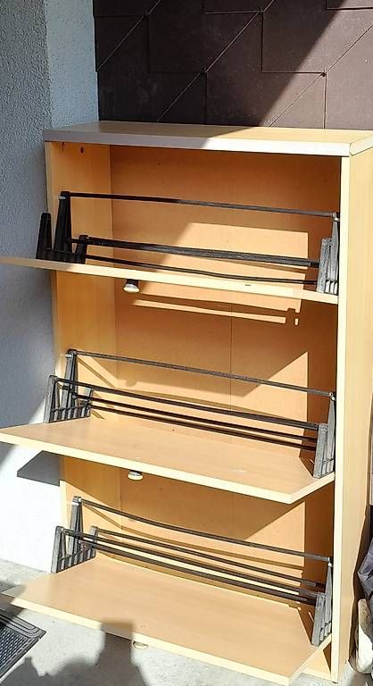 Armadi: Schuhschrank – Usato da Schwerzenbach venduto da Aura888 1