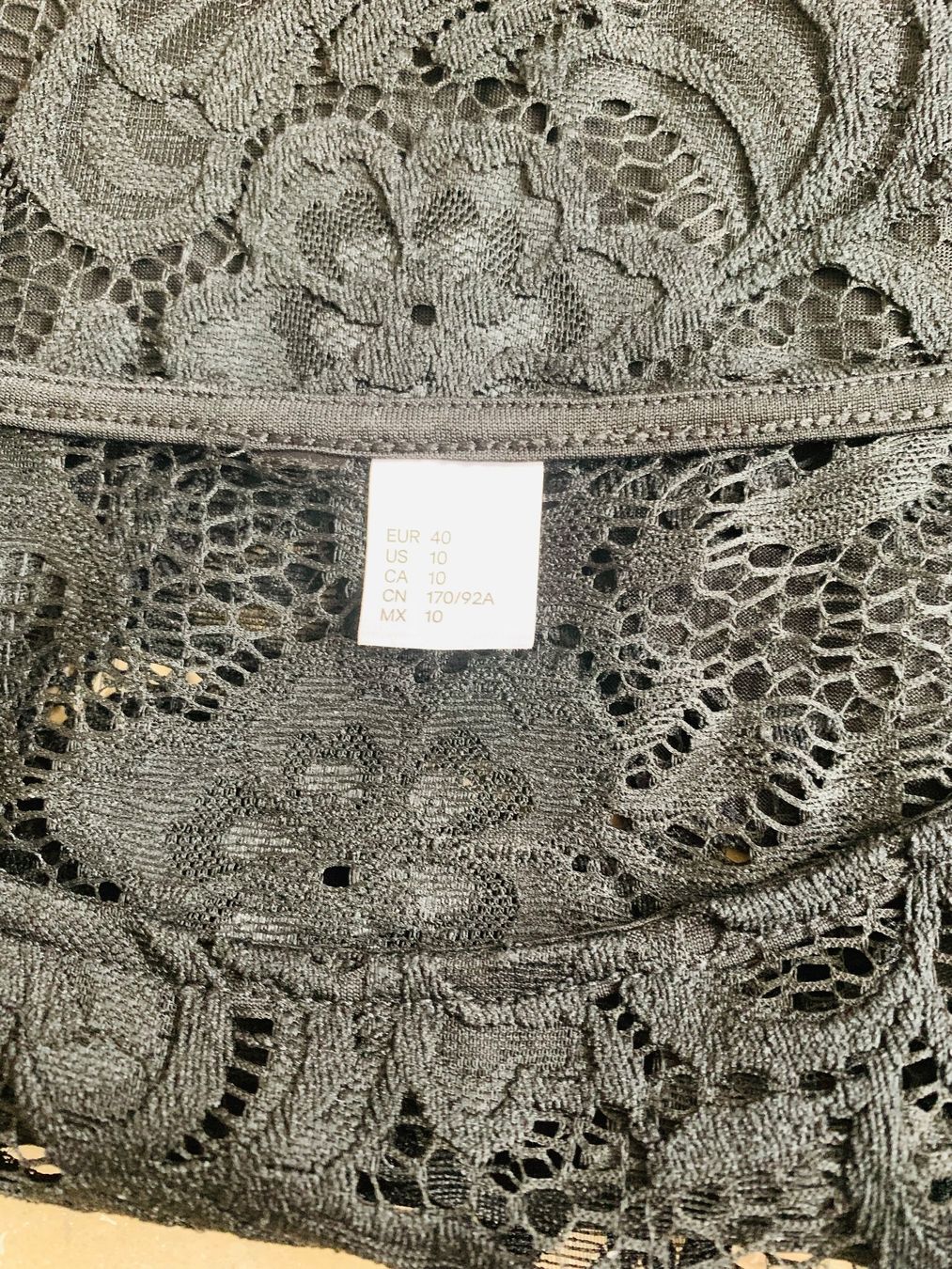 H&M Vestiti: Schwarzes Spitzenkleid von H&M – Usato da Zürich venduto da diva1972 2