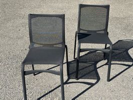 2 Alias Bigframe Stühle – Designklassiker