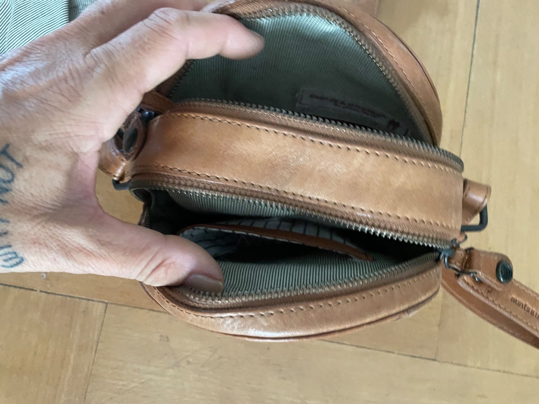 Taschen für Damen: Handtasche Aunts& uncles – Gebraucht aus Arbon von Meret2 3