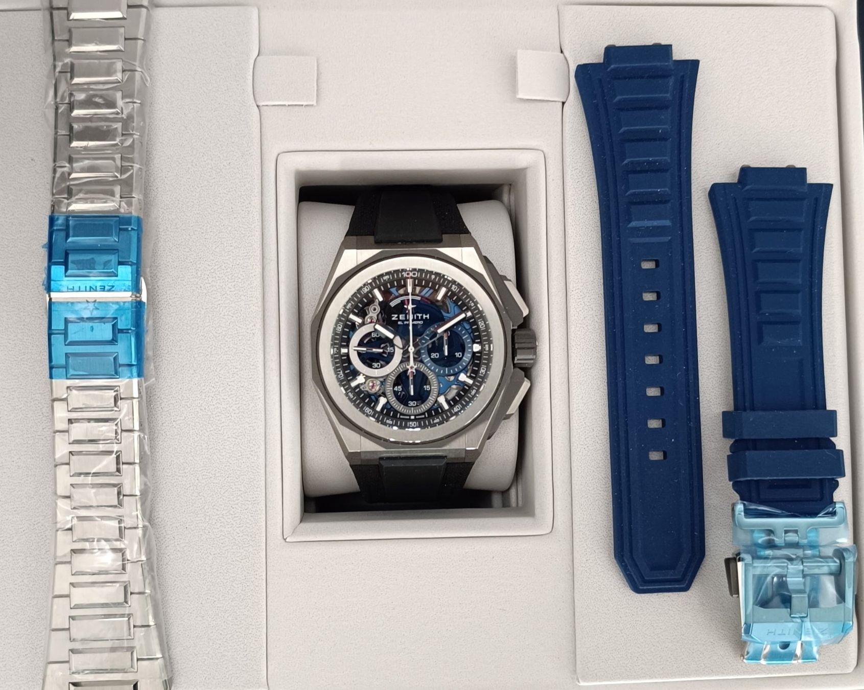 Zenith Orologi: ## Zenith Defy Extrem Chrono 1/100 ,Titane neuve . – Nuovo e nell'imballaggio originale da Sierre venduto da imaginations 6
