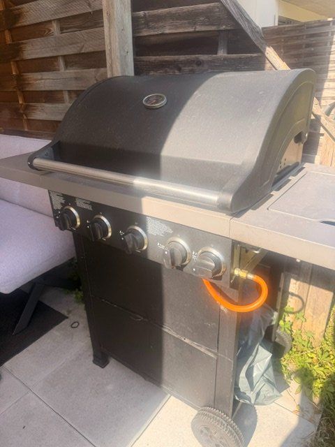 Grils: Gasgrill – D'occasion à Binningen par kij_7qxk 3