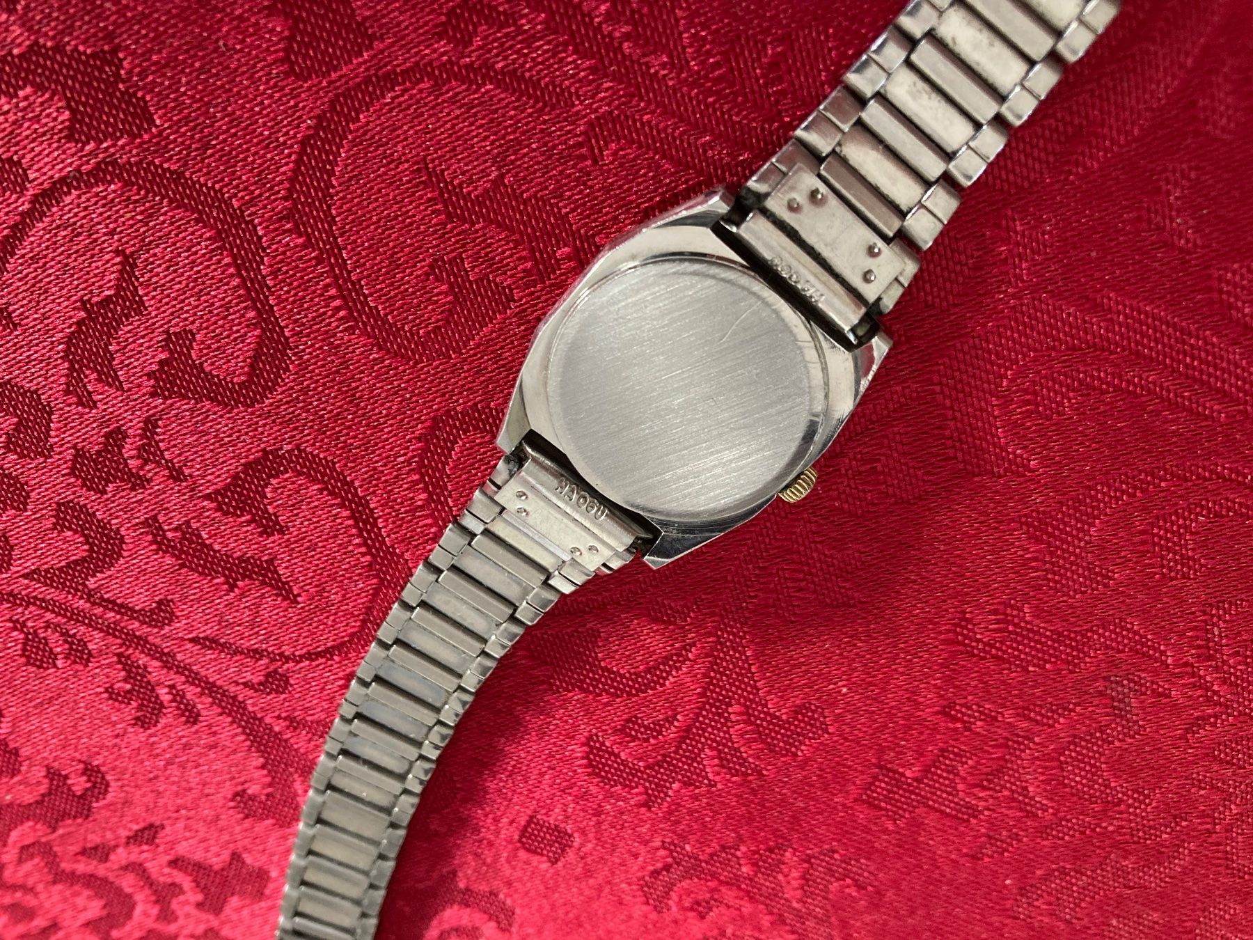 Tissot Orologi: TISSOT Damenuhr, Quartz, mit Datum – Usato da Chur venduto da Spuntz1 4