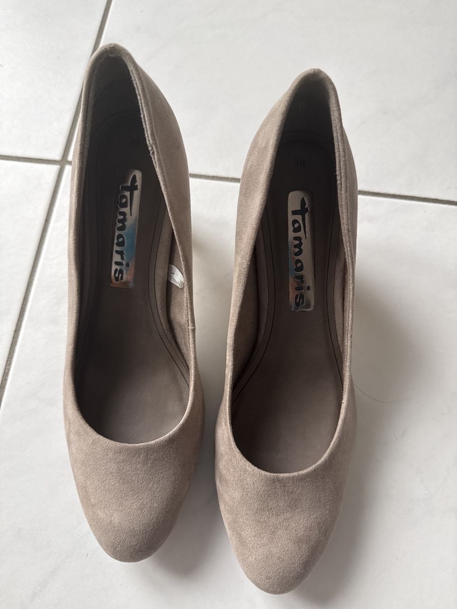 Scarpe da donna: Pumps Gr 39 – Usato da Zell ZH venduto da Guffos