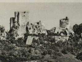 Mariastein mit der Ruine Landskron