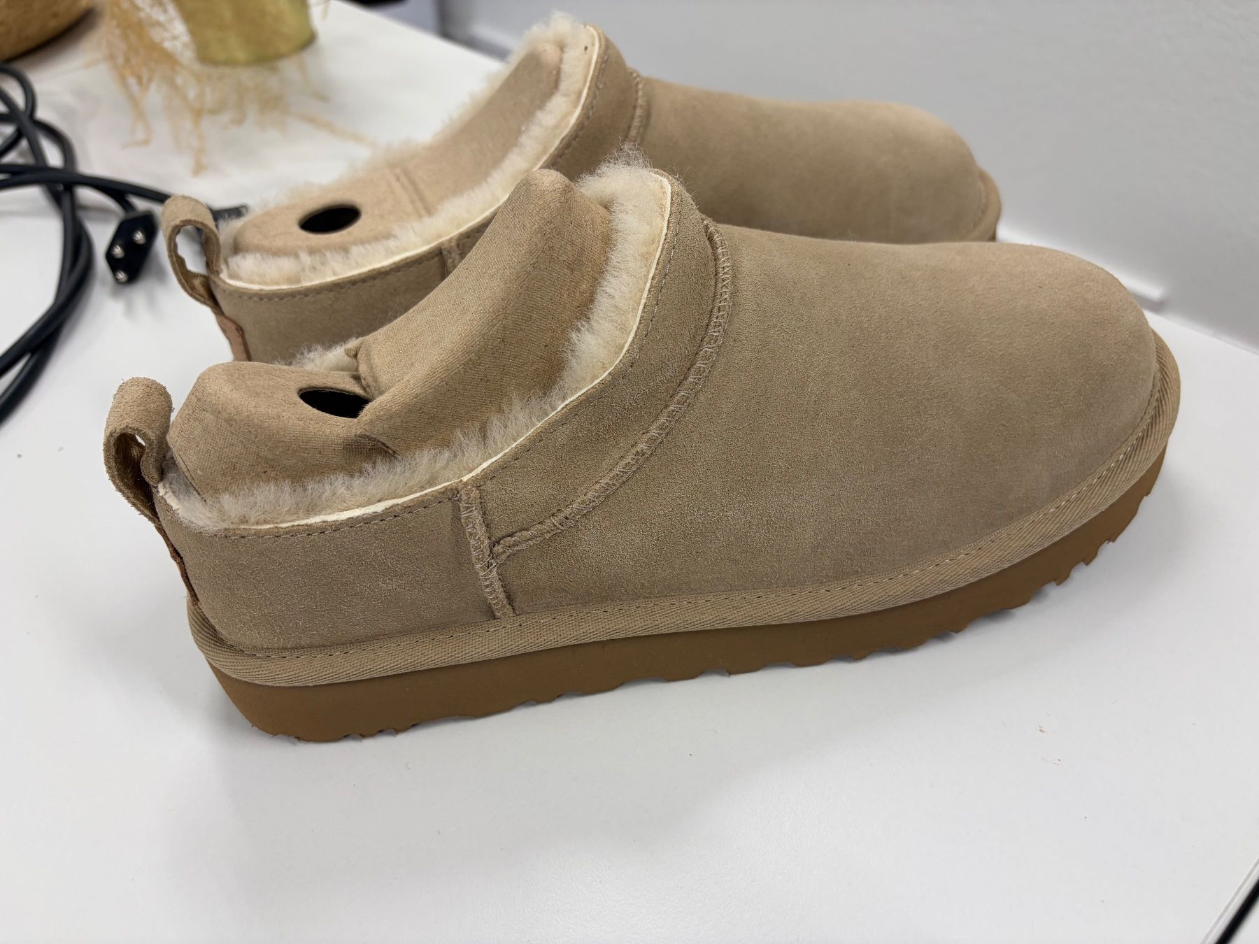 Ugg Scarpe da uomo: UGG CLASSIC MICRO - Hausschuh - chestnut Grösse 40 – Nuovo e nell'imballaggio originale da Bad Zurzach venduto da Masterdup0 4