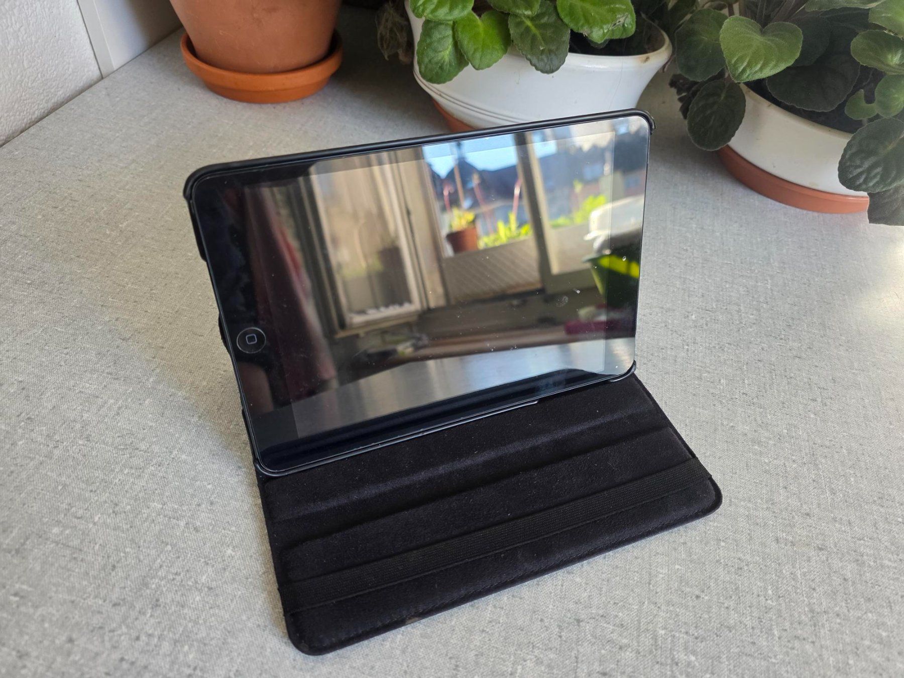 Apple Tablet PC: i Pad Mini 1   7.9" 32Gb, WIFI, SIM – Usato da St. Gallen venduto da Thomstar 1