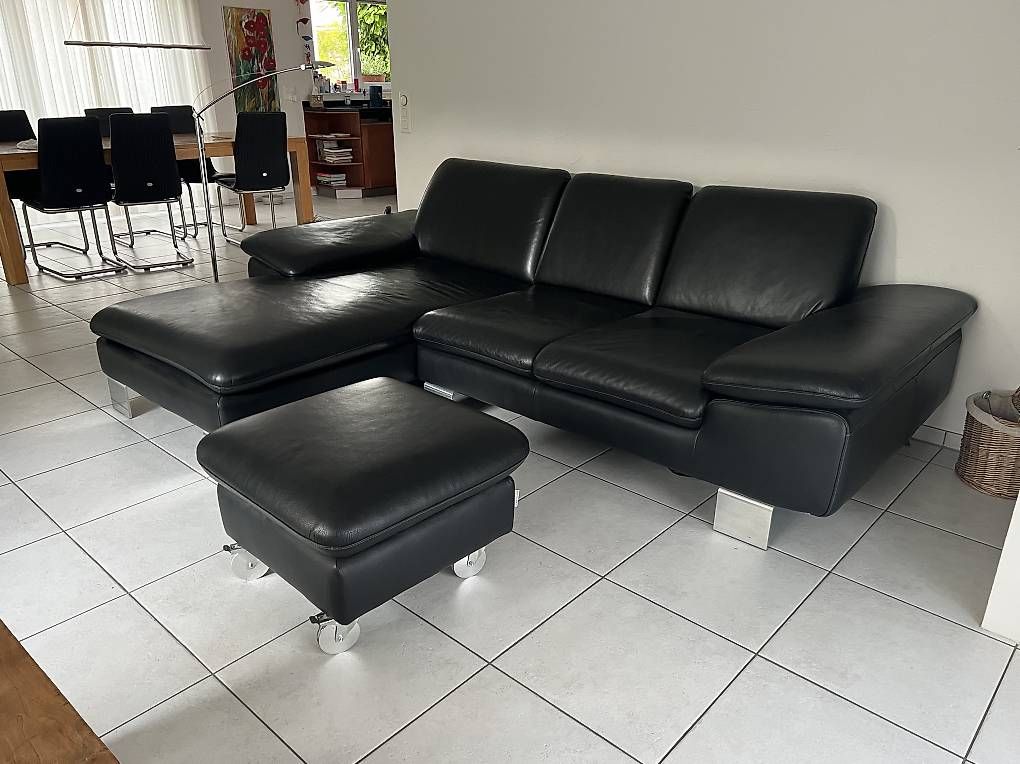 Sofas: Leder-Sofa mit Longchair und Hocker – D'occasion à Münsingen par janickdillon3110 1