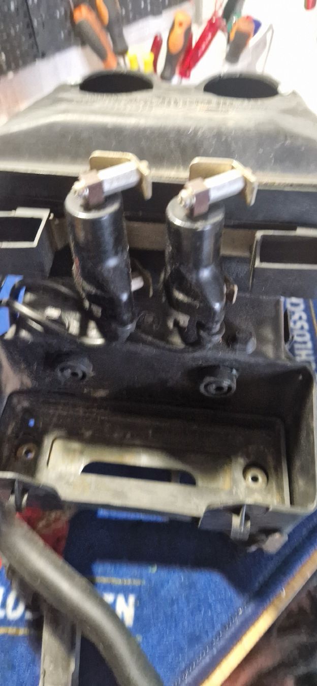Ducati Tutti i ricambio per moto: Ducati monster airbox – Usato da Emmenbrücke venduto da pie998 2
