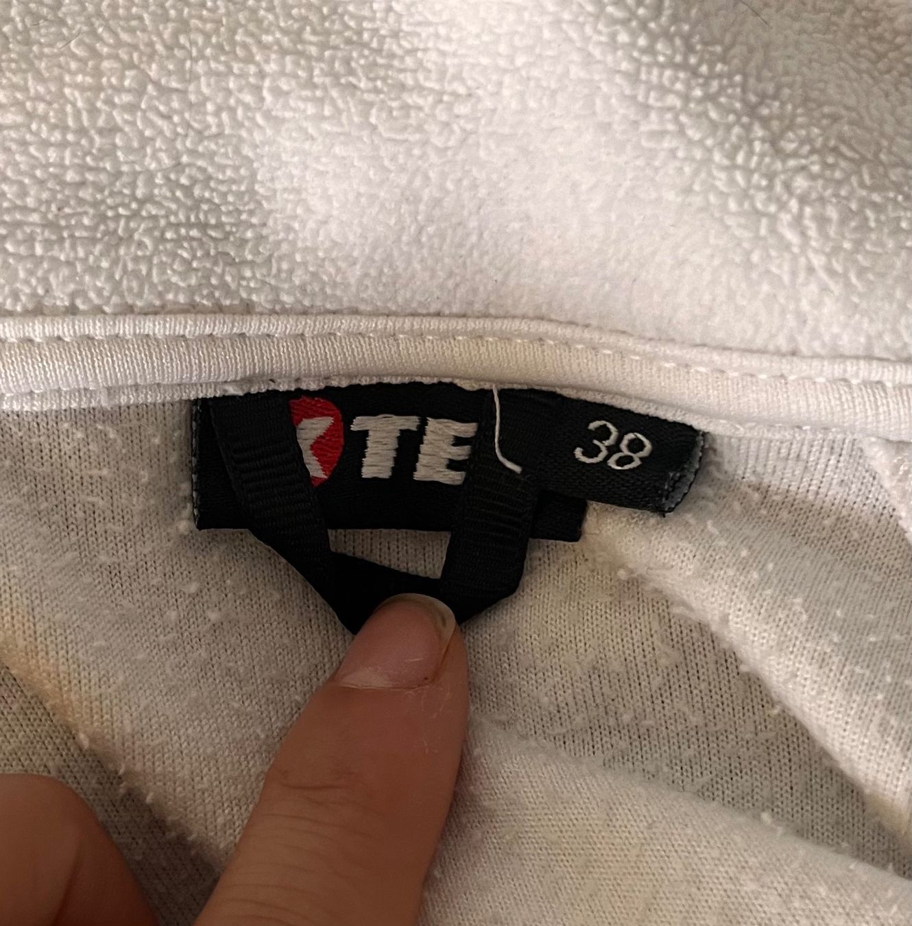 Maglioni & Felpe: Polaire blanche – Usato da Bernex venduto da claraaaa4 2