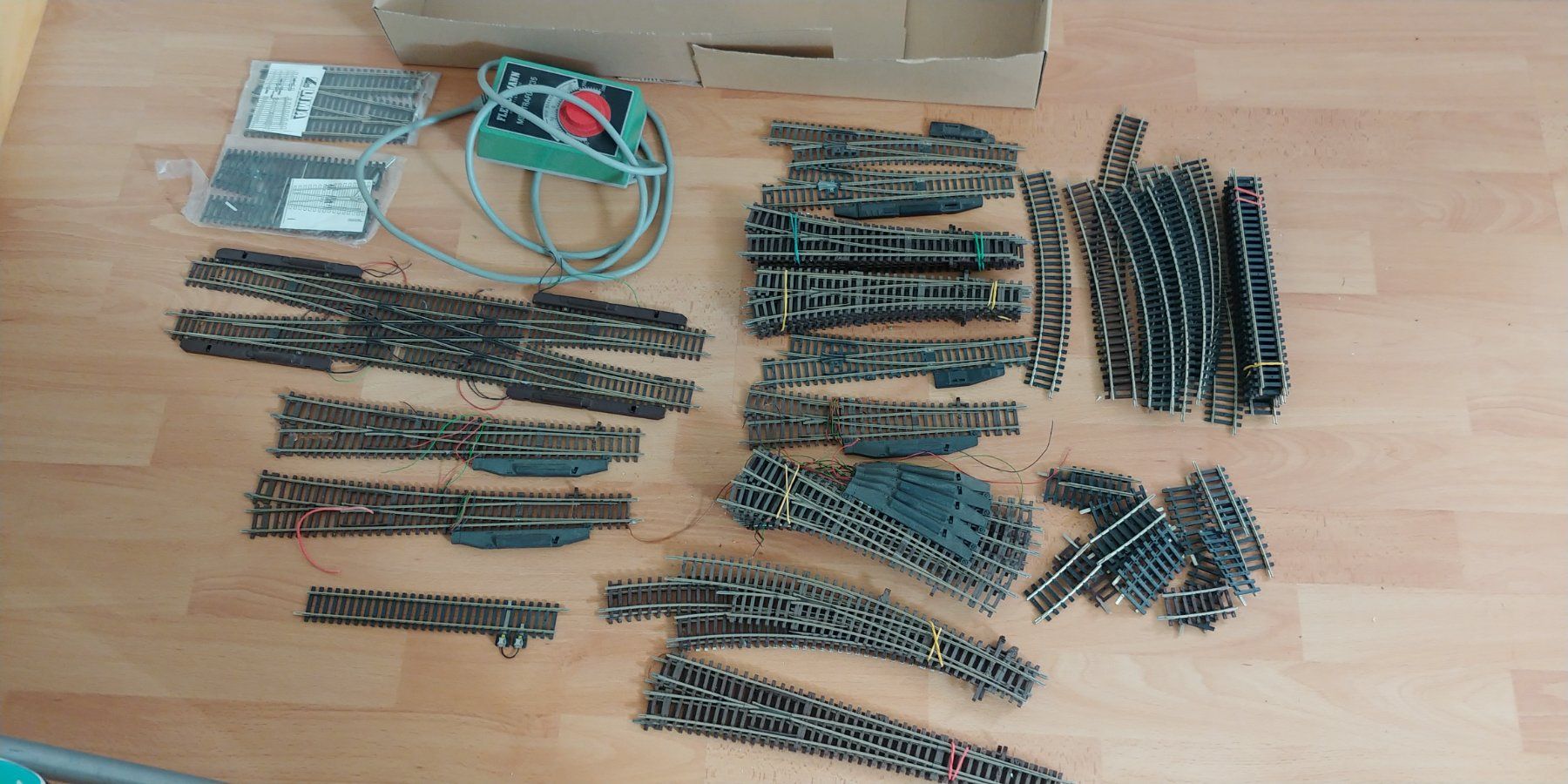 Roco Modelleisenbahnen: Roco Gleise HO – Gebraucht aus Waltenschwil von Ardnas007