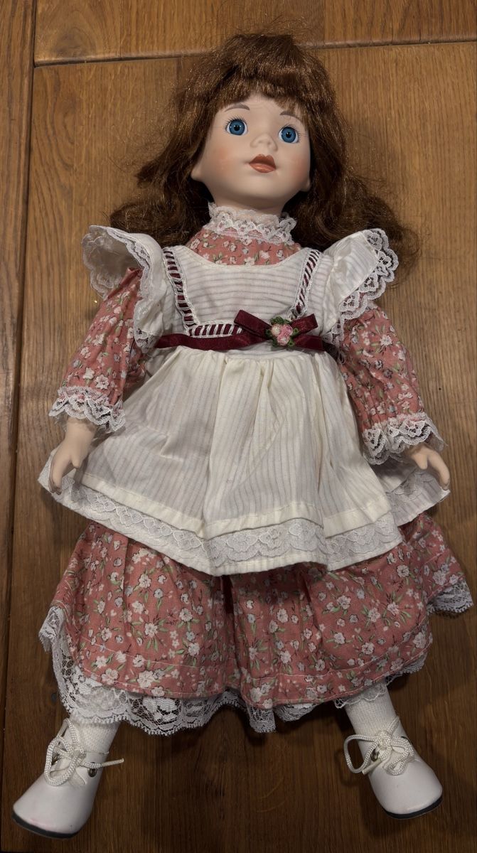 VENTE PRIVÉE : Poupée En Porcelaine Pour Bébé 21Cm / 8.5 Inch EUR 20,17 - FR