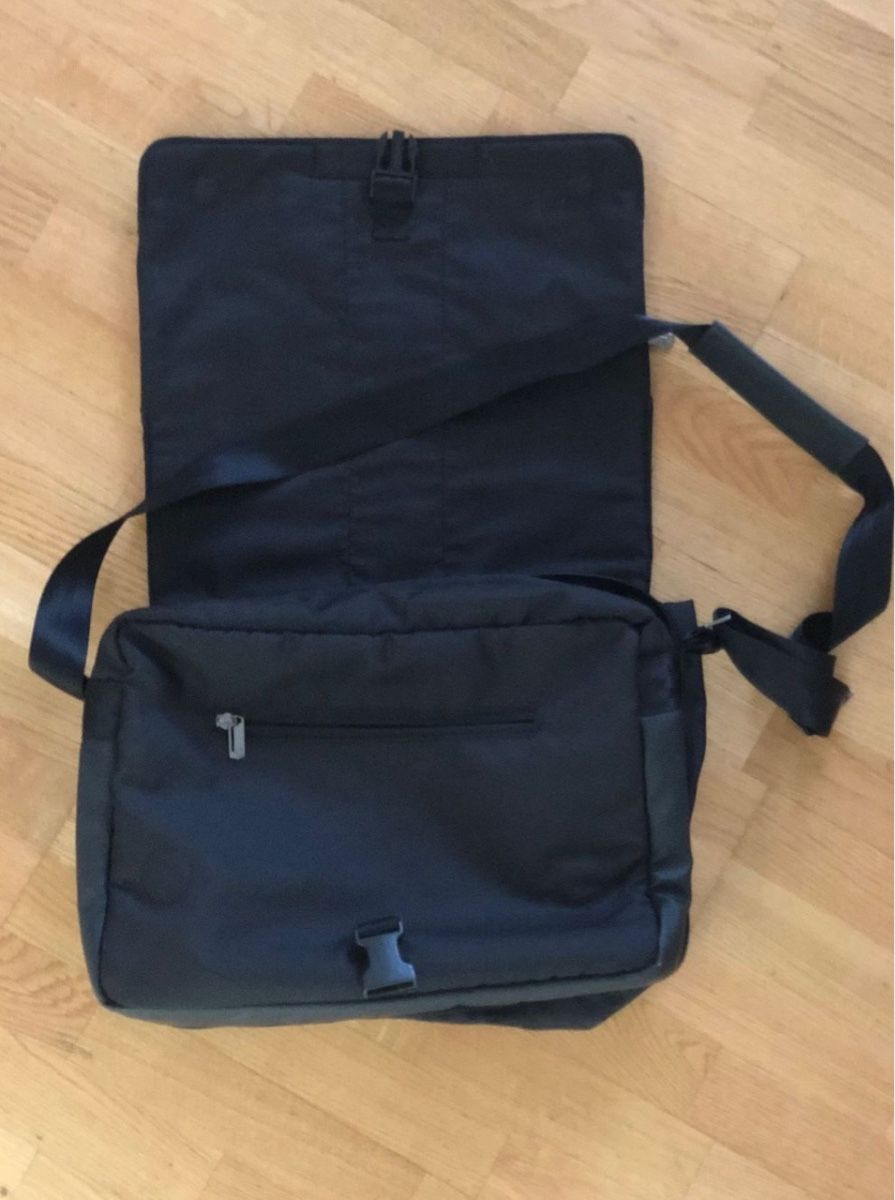 Borse: Urban Nomad Mutsy Wickeltasche – Usato da Bern venduto da mookleopatra 2