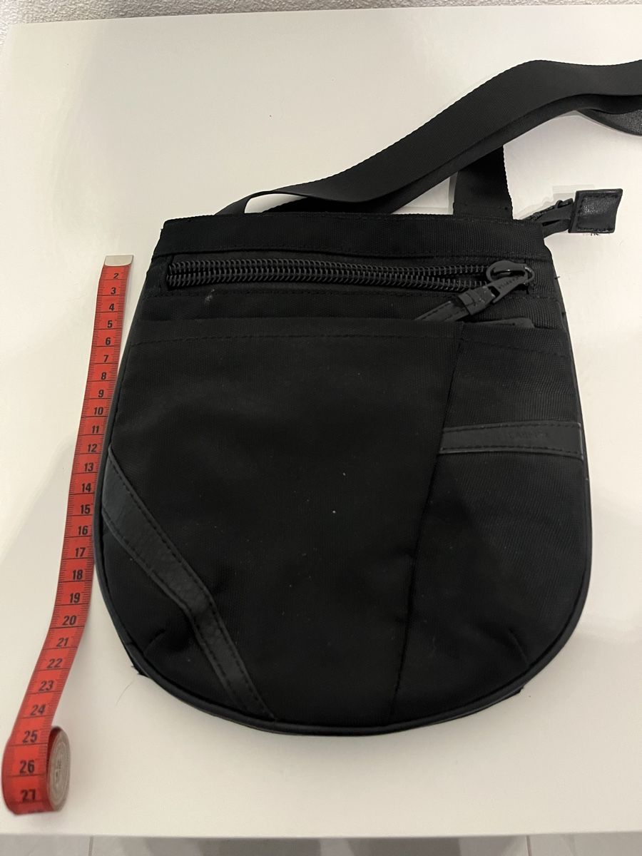 Sacs: Borsa a tracolla nera unisex  – D'occasion à Osogna par dan_8vzm 3