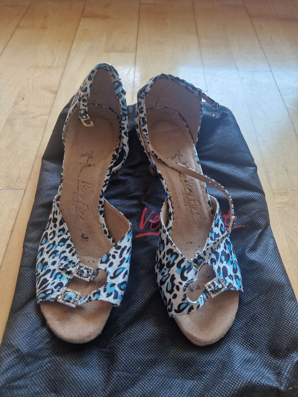 Salsa Scarpe da donna: Salsa Tanzschuh – Usato da Dübendorf venduto da Piolin01