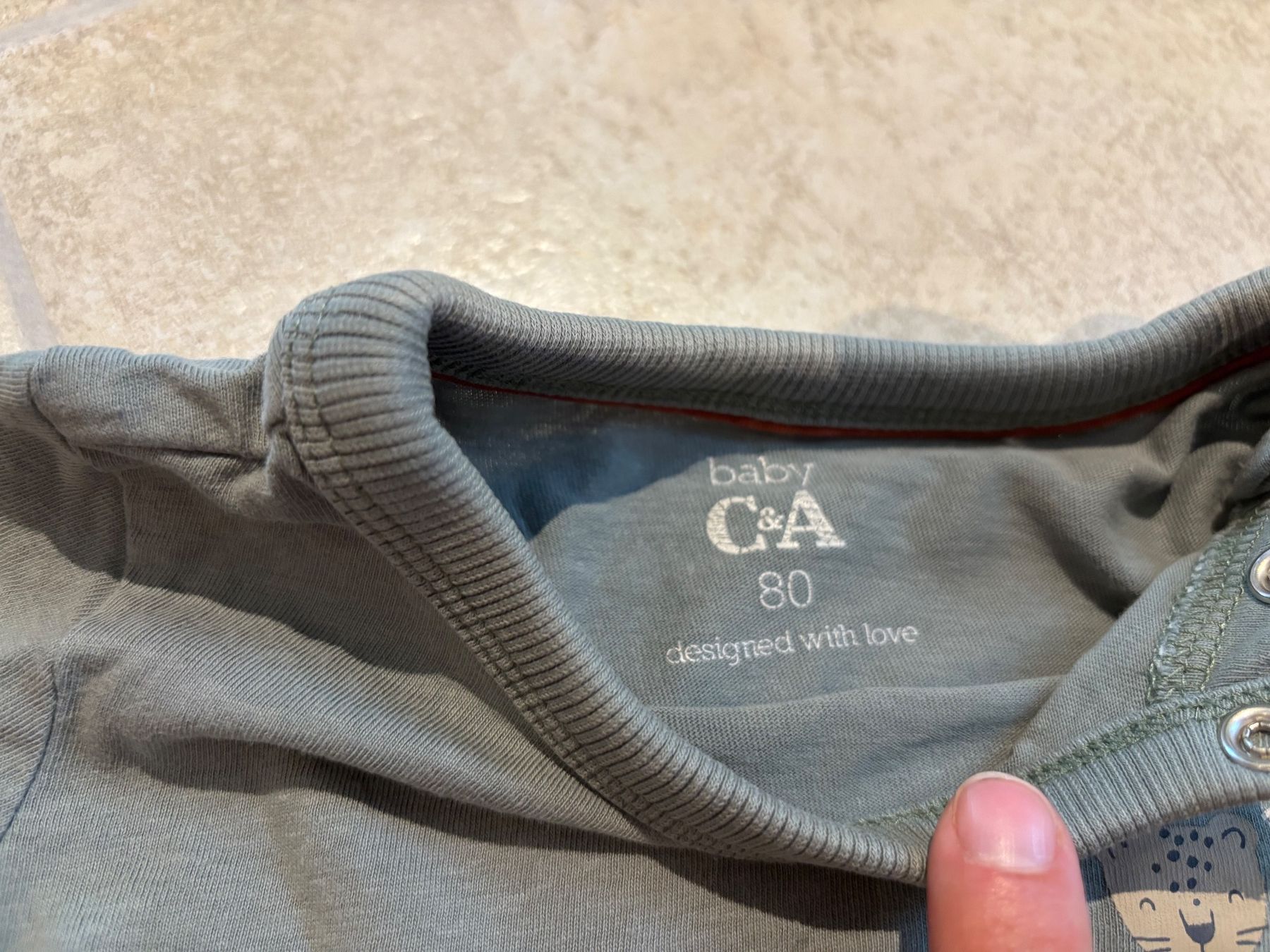 C&A Kleiderpakete & -sets: Lot pull bébé – Gebraucht aus Bressaucourt von Lamu 1