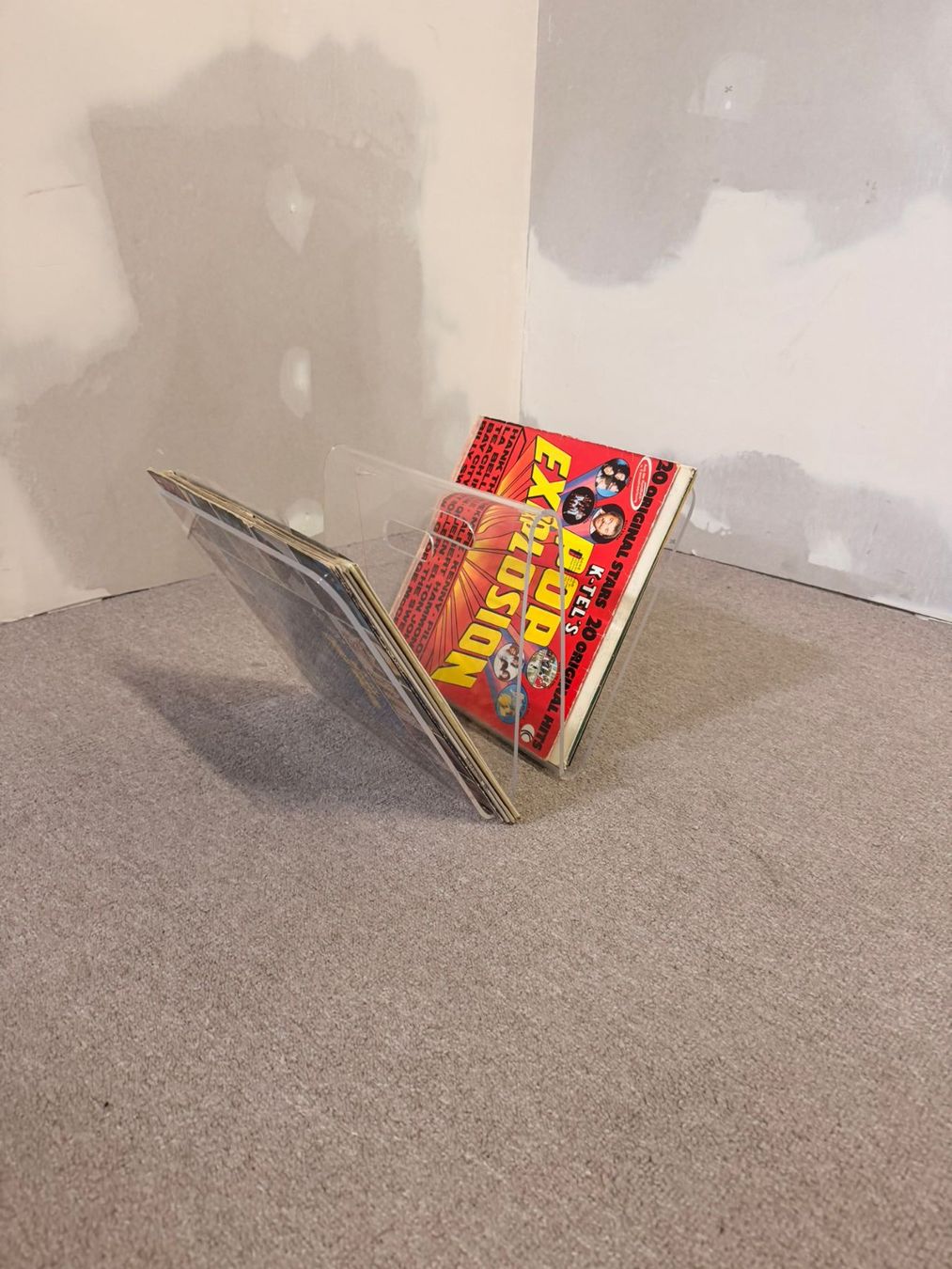 Sonstiges für Haushalt & Wohnen: Transparente Zeitschriftenständer aus Plexiglas Acrylglas – Gebraucht aus Rickenbach ZH von Der-Insider 3