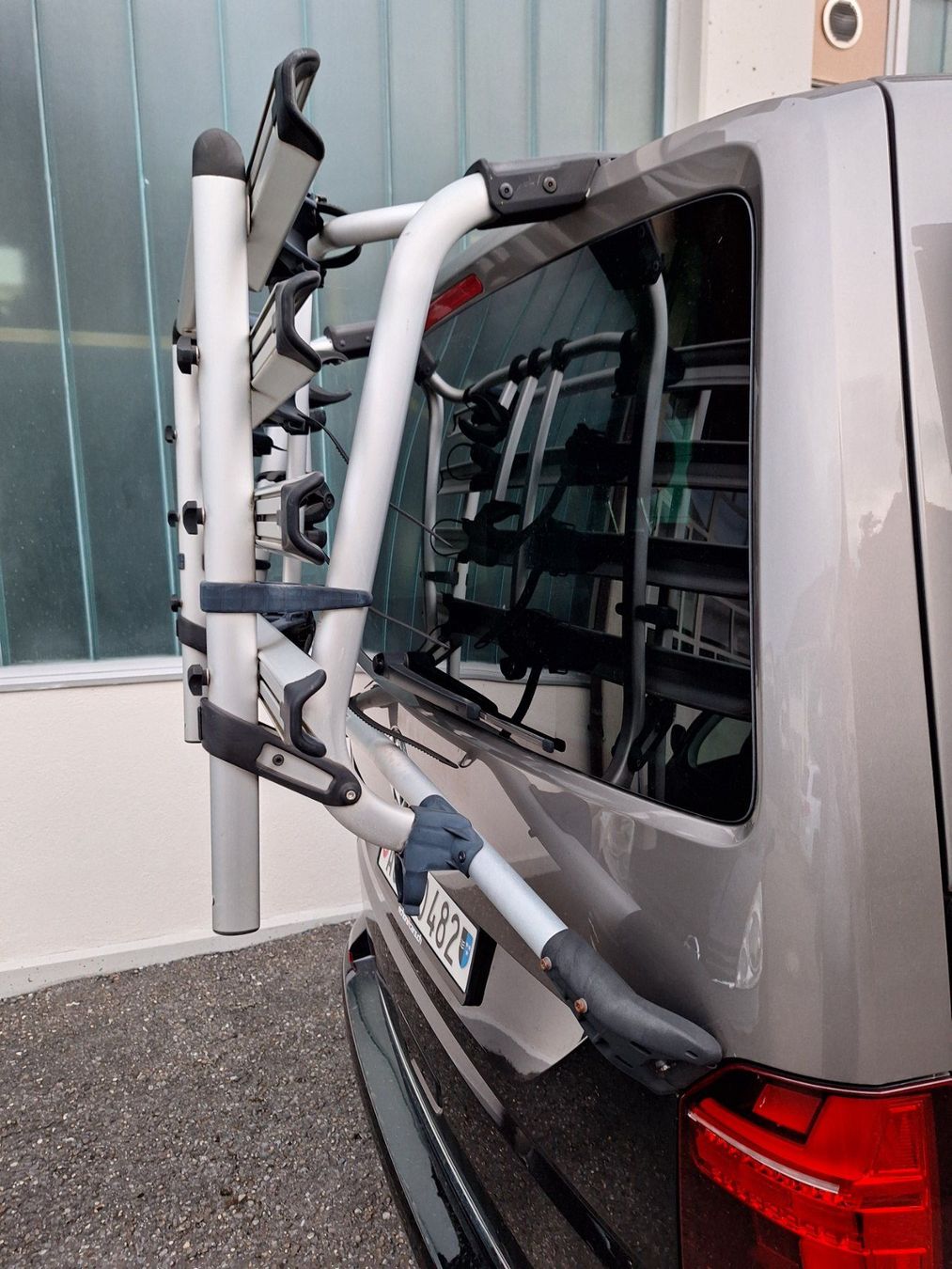 Balken: Fahrradträger zu VW Multivan – Gebraucht aus Büttikon AG von Motoguzzi03 1