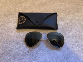 Sonnenbrille Ray-Ban Aviator goldfarben mit Etui