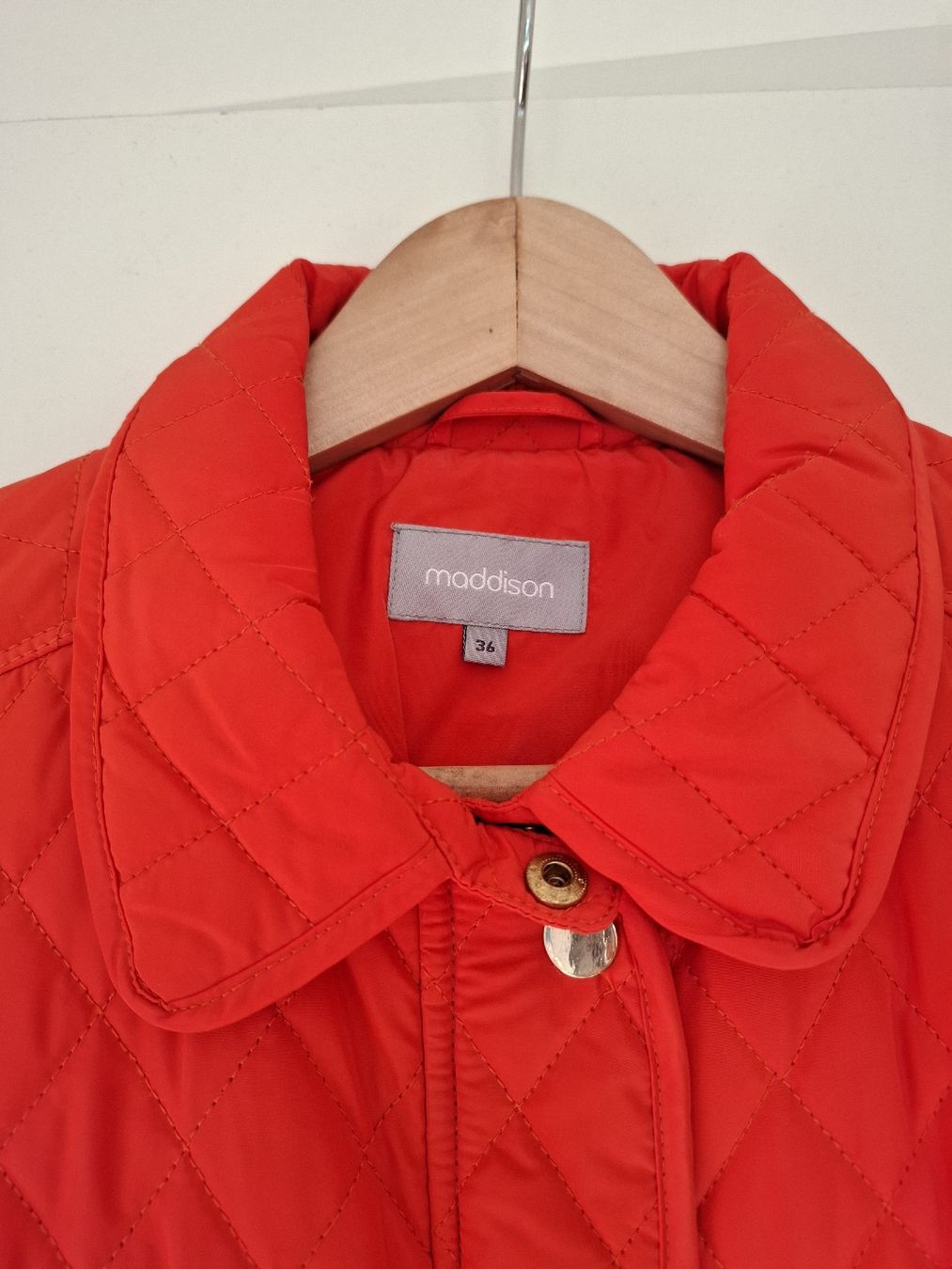 Maddison Jacken: Veste mi-saison taille S – Neu (gemäss Beschreibung) aus La Tour-de-Peilz von Marin_nette 2