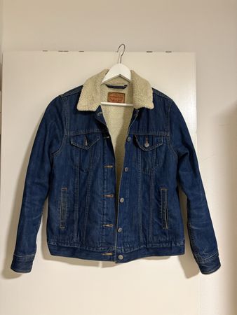 LEVI'S ® Jacke 'Type 3 Sherpa Trucker Jacket in Blue Denim