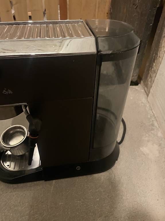 De'Longhi Kaffeemaschinen & Espressomaschinen: DeLonghi Dedica Kaffeemaschine – Gebraucht aus Chur von jon_m8k5 2