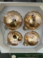 Goldene Glaskugeln
