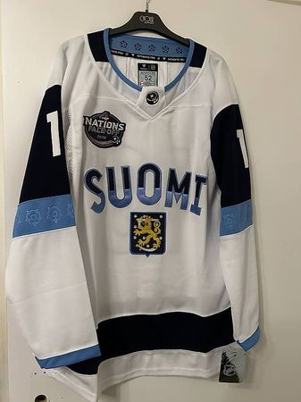 Finnland #16 Barkov Jersey