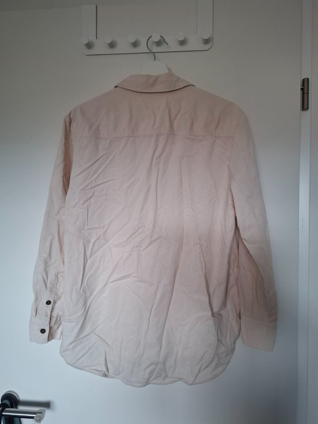 H&M Blusen: H&M Cord-Hemd in Beige – Gebraucht aus Dübendorf von bia_j2zg 2