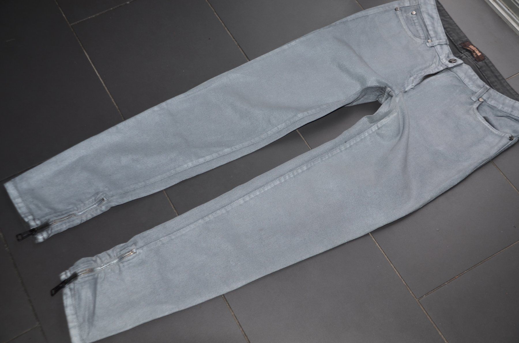 Roberto Cavalli Pantaloni: Roberto Cavalli Hose / pantalon .S – Usato da Collonges venduto da arashee 1