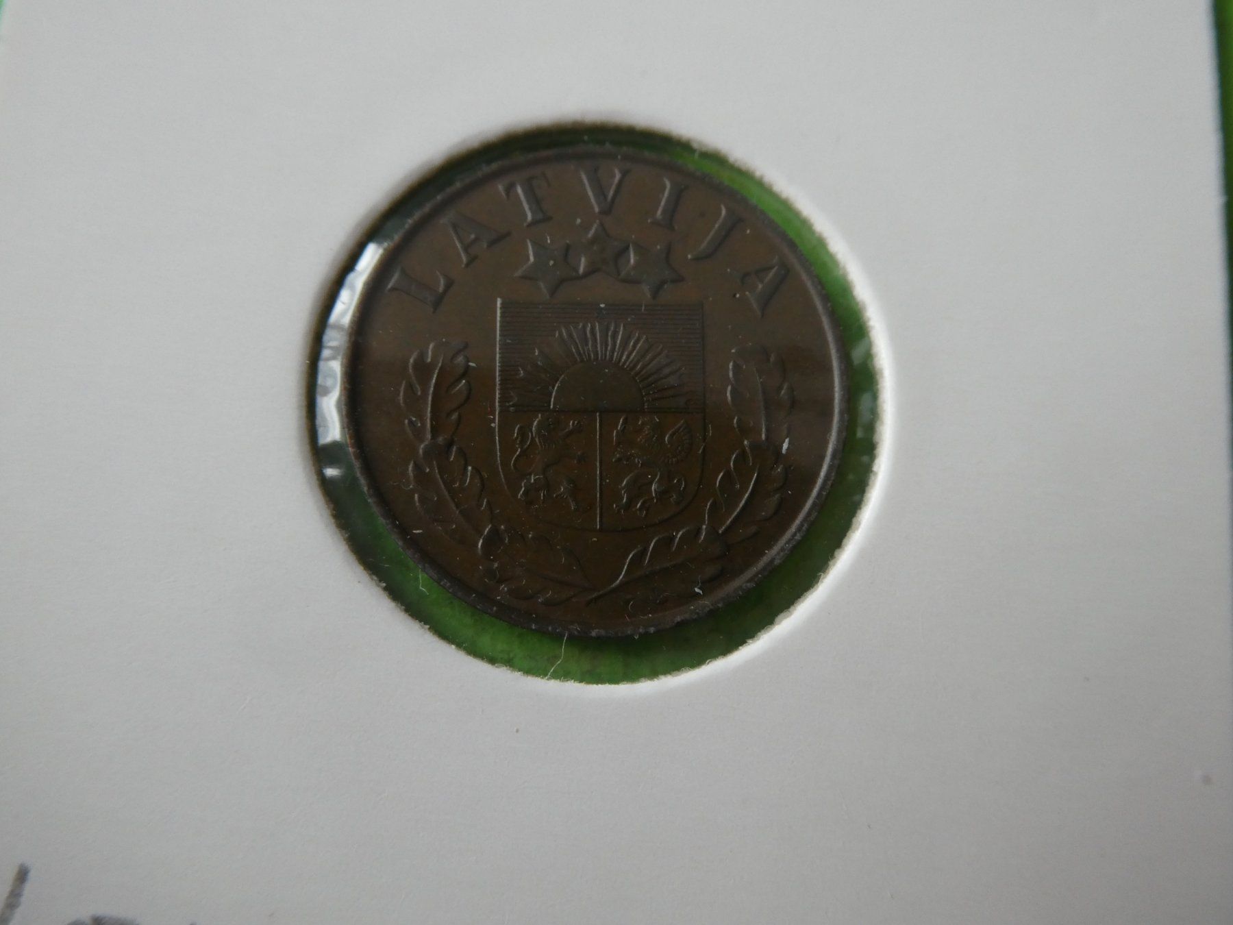 Tutti le monete: Llettland 1939, 2 Santimi   stgl. – Usato da Hinterforst venduto da Rohusri 1