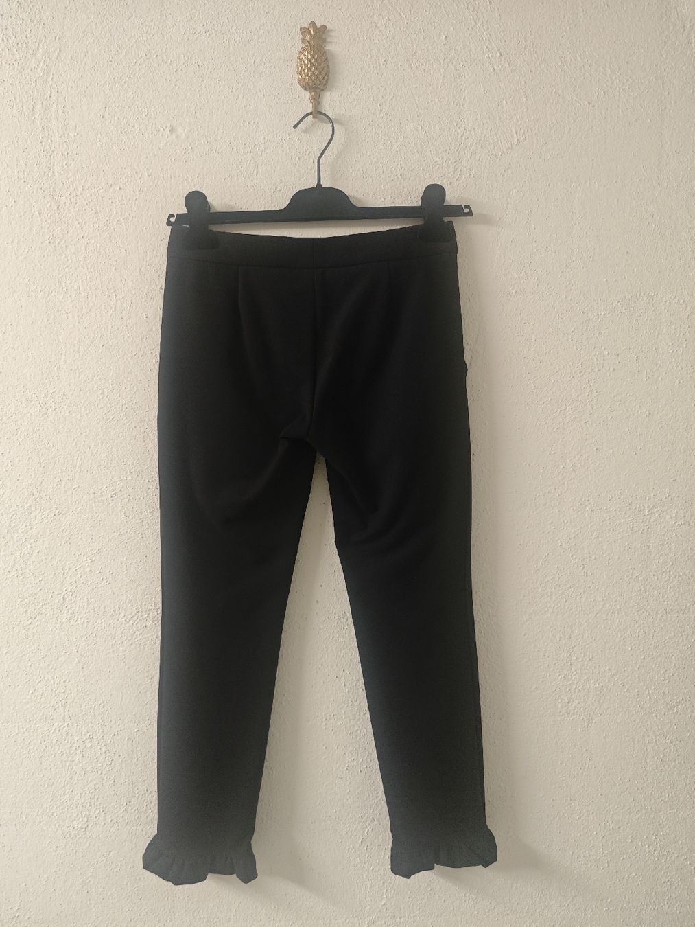 Gucci Pantaloni: GUCCI Hosen mit Rüschen – Usato da Erlenbach ZH venduto da nlh 3