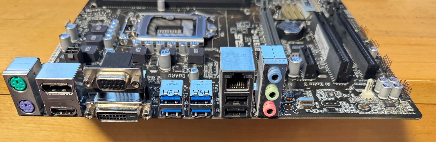Asus Schede madri: Asus B150M-C – Usato da Chapelle (Glâne) venduto da Lochinver 1