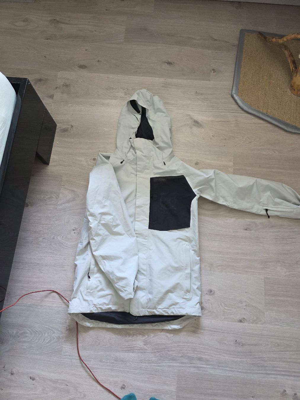 Burton Giacche: Burton Snowboardjacke Grösse S hellgrau – Usato da Pfaffhausen venduto da Fides91