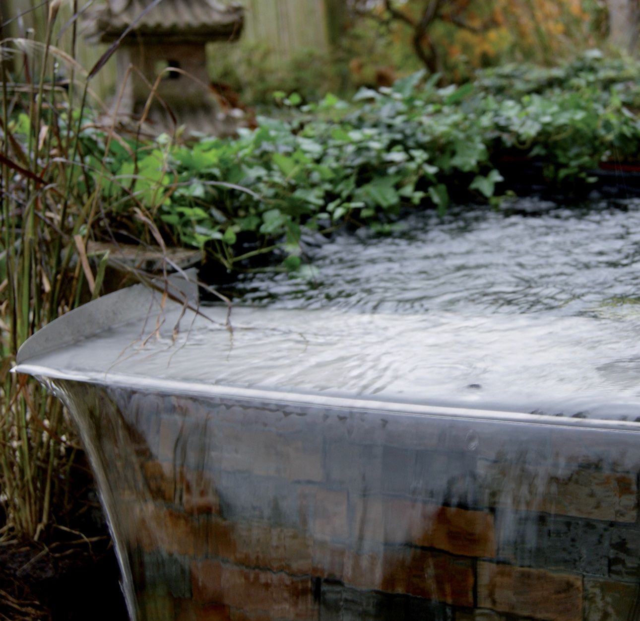 Stagni & Fontane ornamentali: + Bachlauf Überlauf-Elemente Gartenteich 60cm – Nuovo e nell'imballaggio originale da Amriswil venduto da JaJa-Express 1