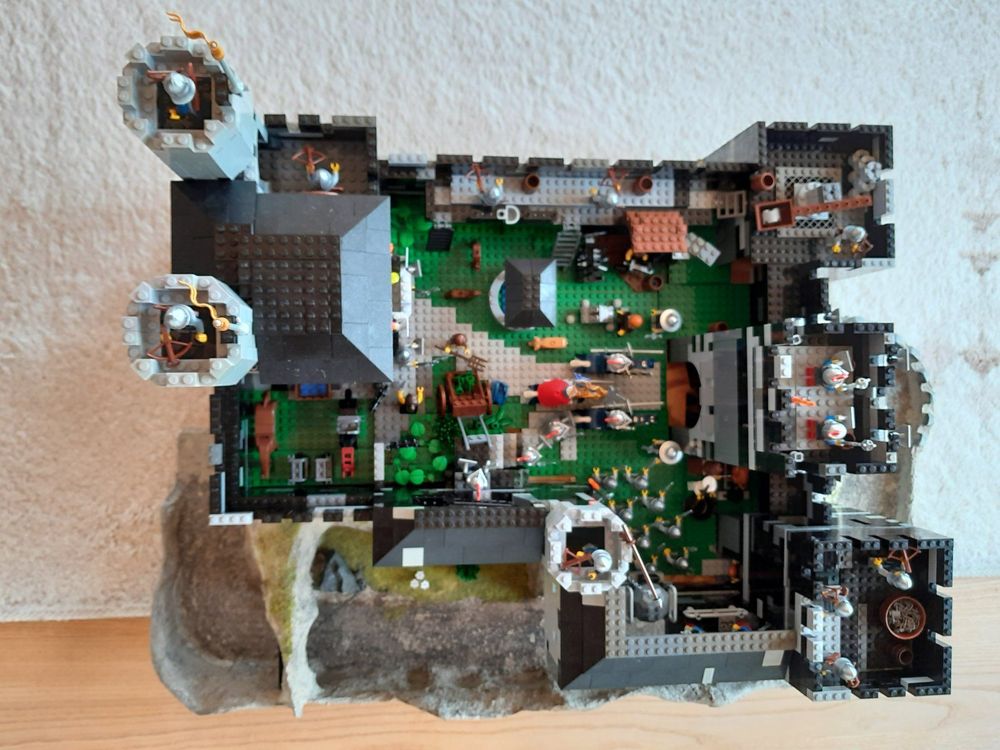 LEGO eigene Kreation mit Modellfelsen (Gebraucht) in Herisau für CHF ...