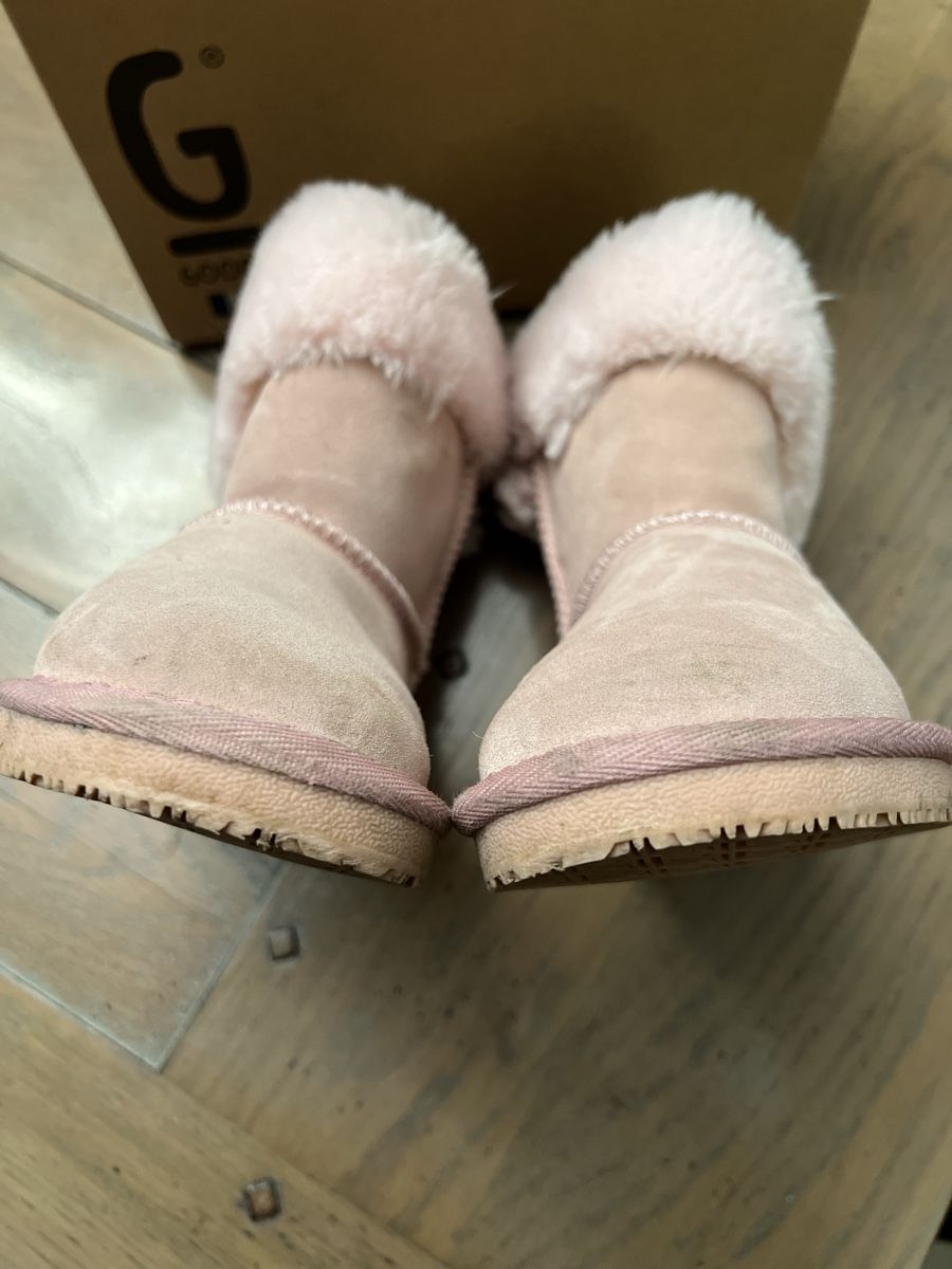 Schuhe für Mädchen: Gooce Boots Sheepskin/wool 33 Pink – Neu (gemäss Beschreibung) aus Wettswil von Mdx 4