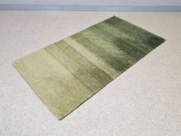 1970 Carpet Bodenteppich, Vintage Teppich grün 140x74cm
