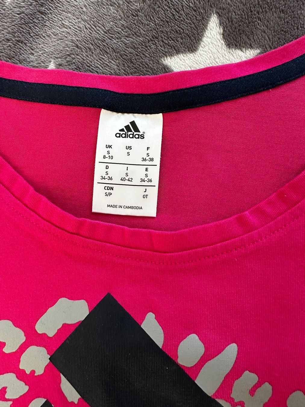 Adidas T-Shirts: AdidasT-Shirt S neuwertig – Gebraucht aus Kreuzlingen von LOL101 1